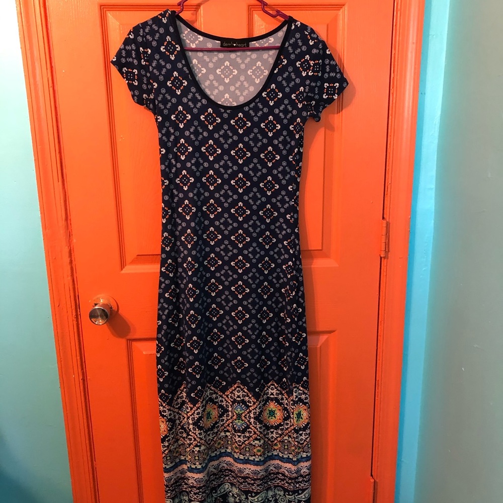 💰 3 for $15 Women dress size Small Derek❤️